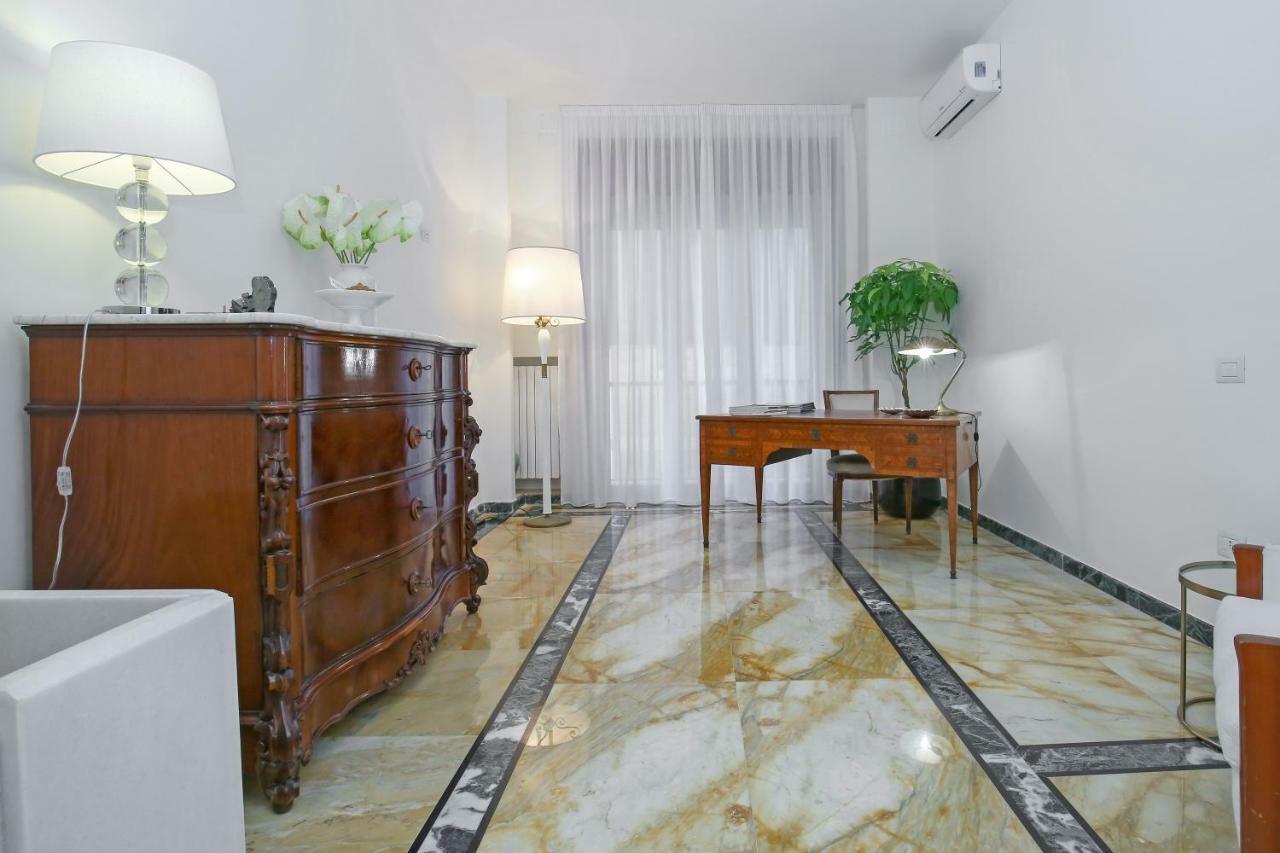 Starhost - Golden Suite Salerno Exterior foto